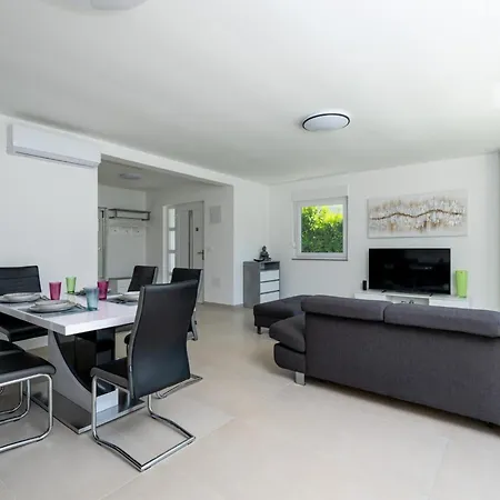 Feriehus Sofia By Interhome *